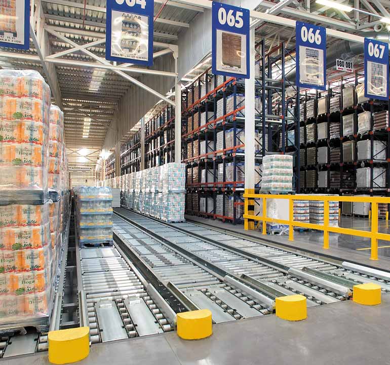 Sklad určený pro distribuční centrum potravinářského průmyslu.