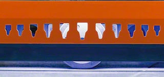 Šest kol, kterými jsou l autonomní mobilní roboty vybaveny, zajišťuje stabilitu jejich pohybu