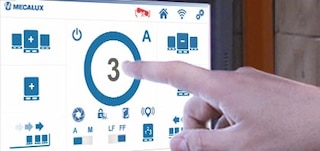 Indikátor kyvadlového vozíku zobrazuje identifikační číslo víky, který je aktuálně v provozu.