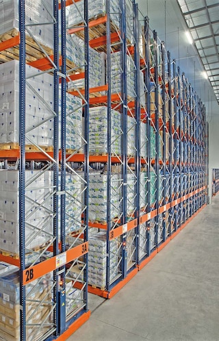 Pojízdné paletové regály mohou být velmi vysoké