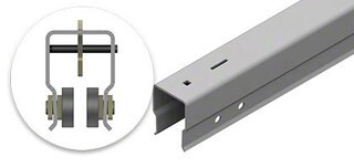 Vozíky v push-back paletových regálech se pohybují po kolejnicích